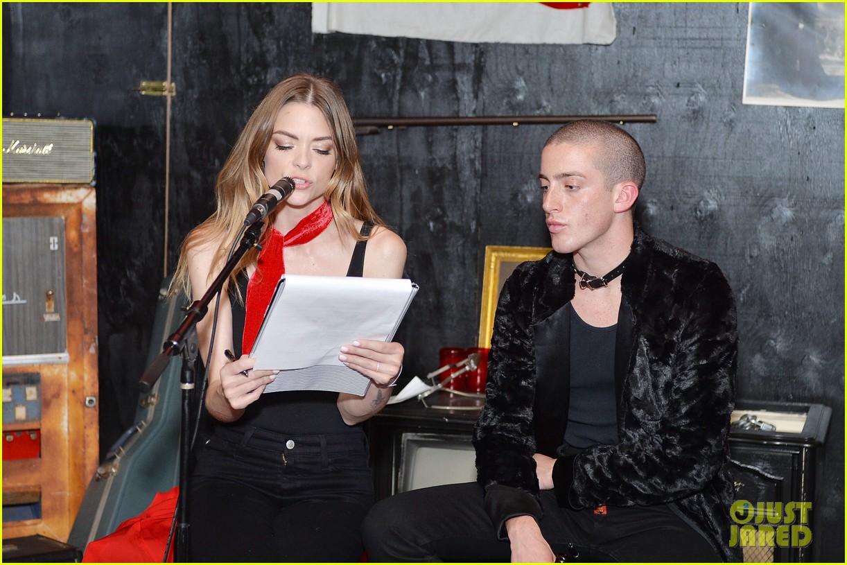 jaime king gets celeb support at the final chapter event 31