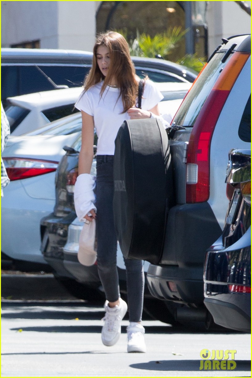 kaia gerber movies with friends 02