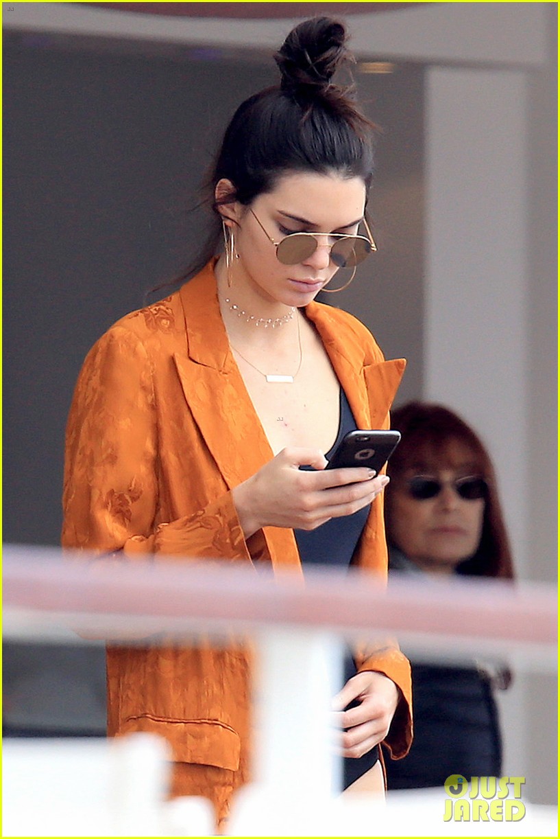 kendall jenner hangs at her hotel in cannes 04