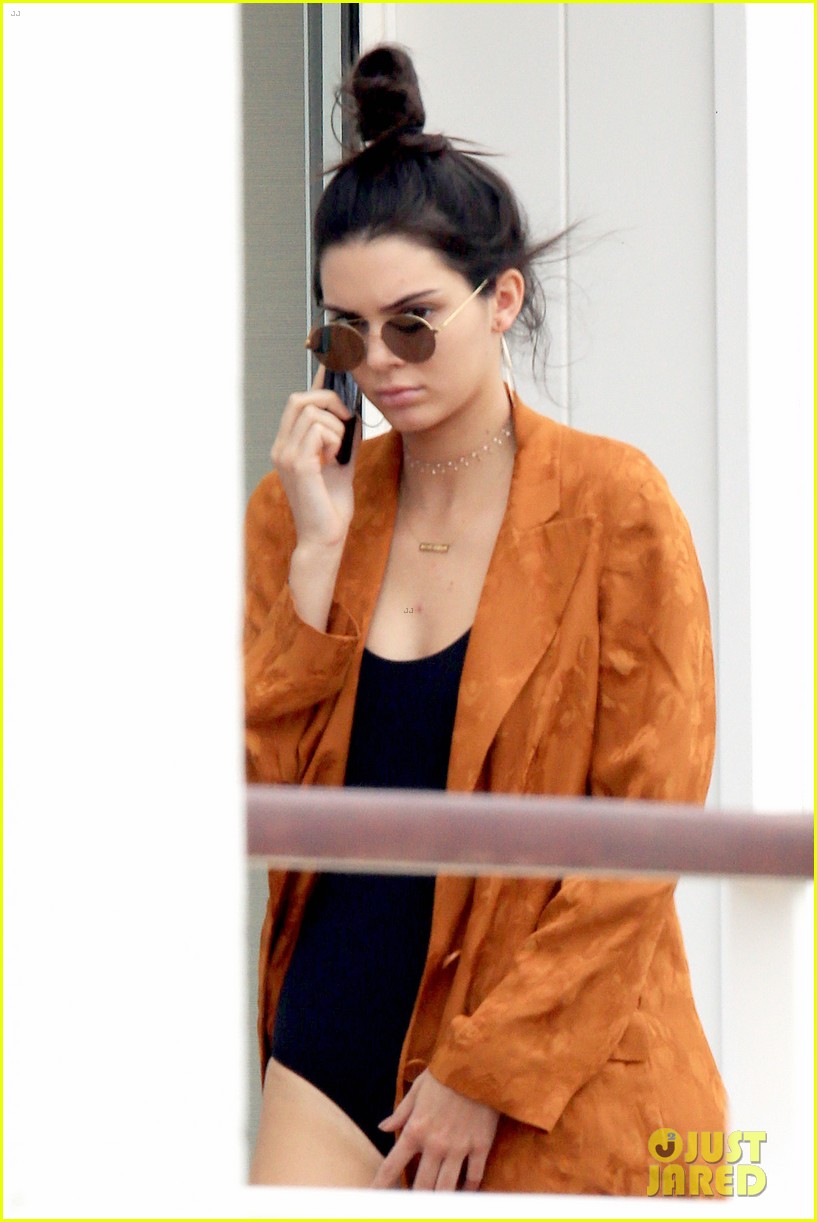 kendall jenner hangs at her hotel in cannes 13