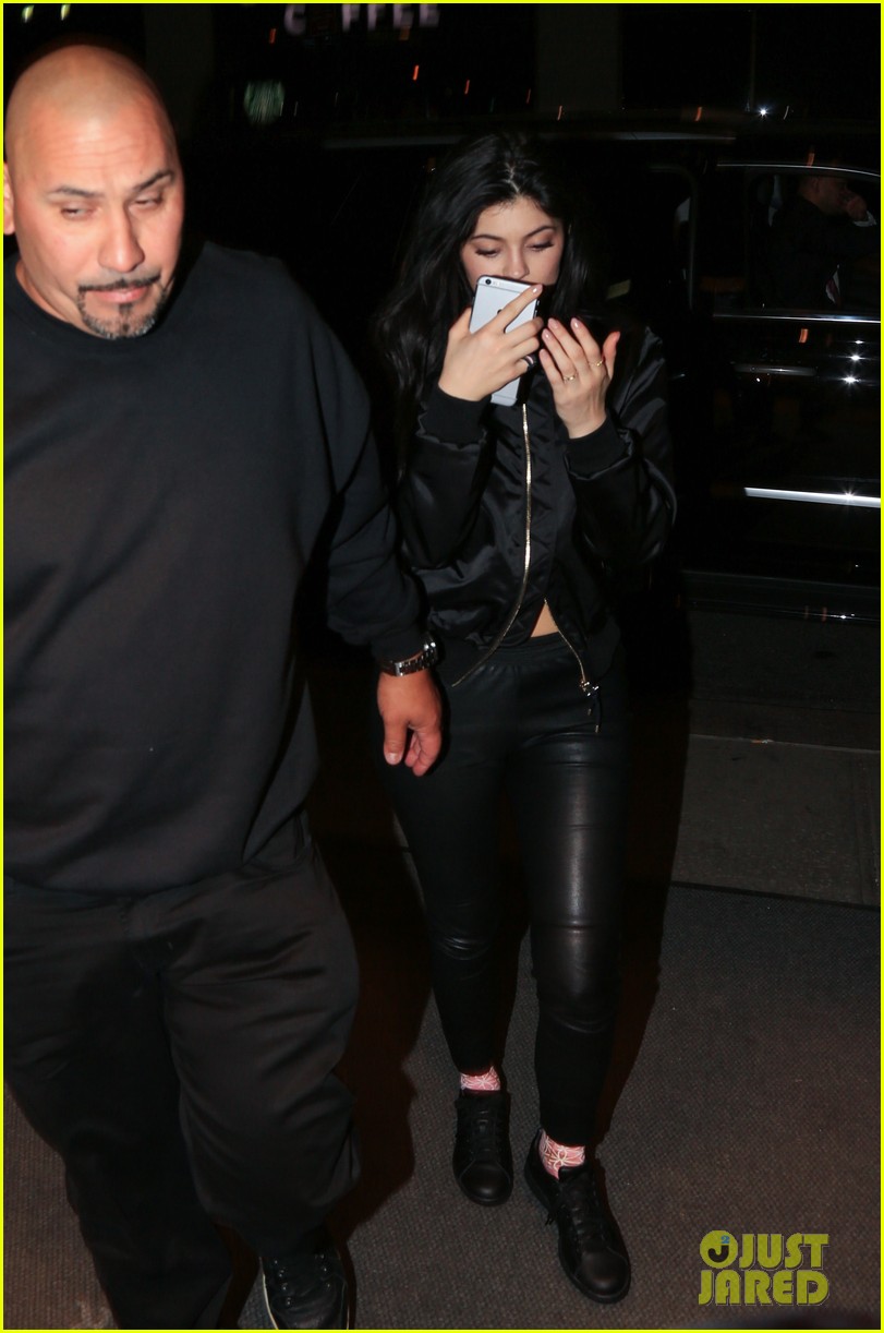 kylie jenner mysterious finger tattoo nyc 29