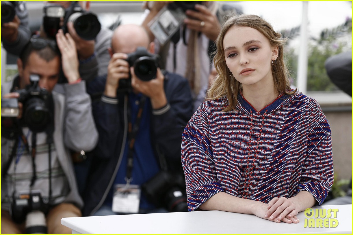 lily rose depp brings the dancer to cannes 09