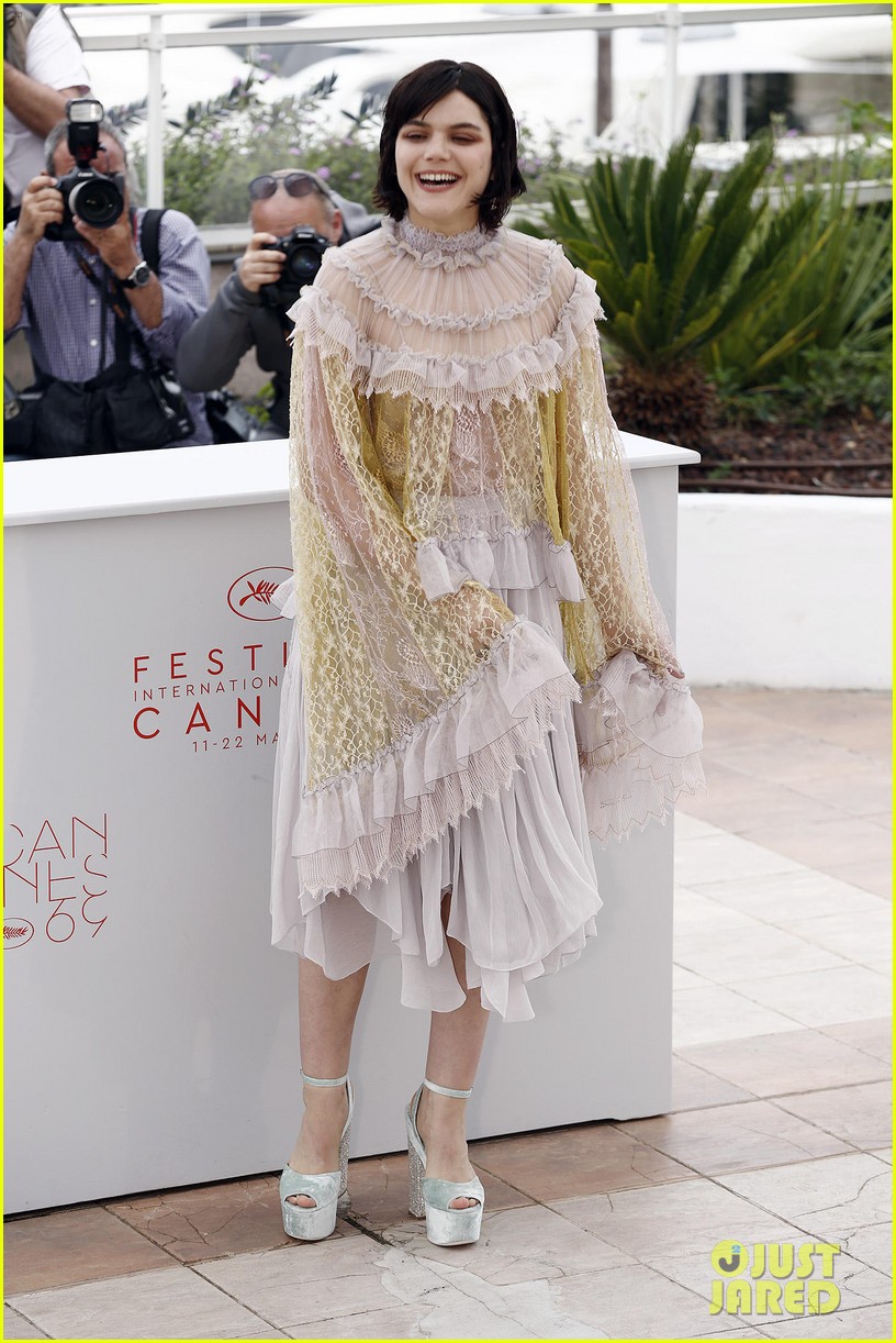 lily rose depp brings the dancer to cannes 27