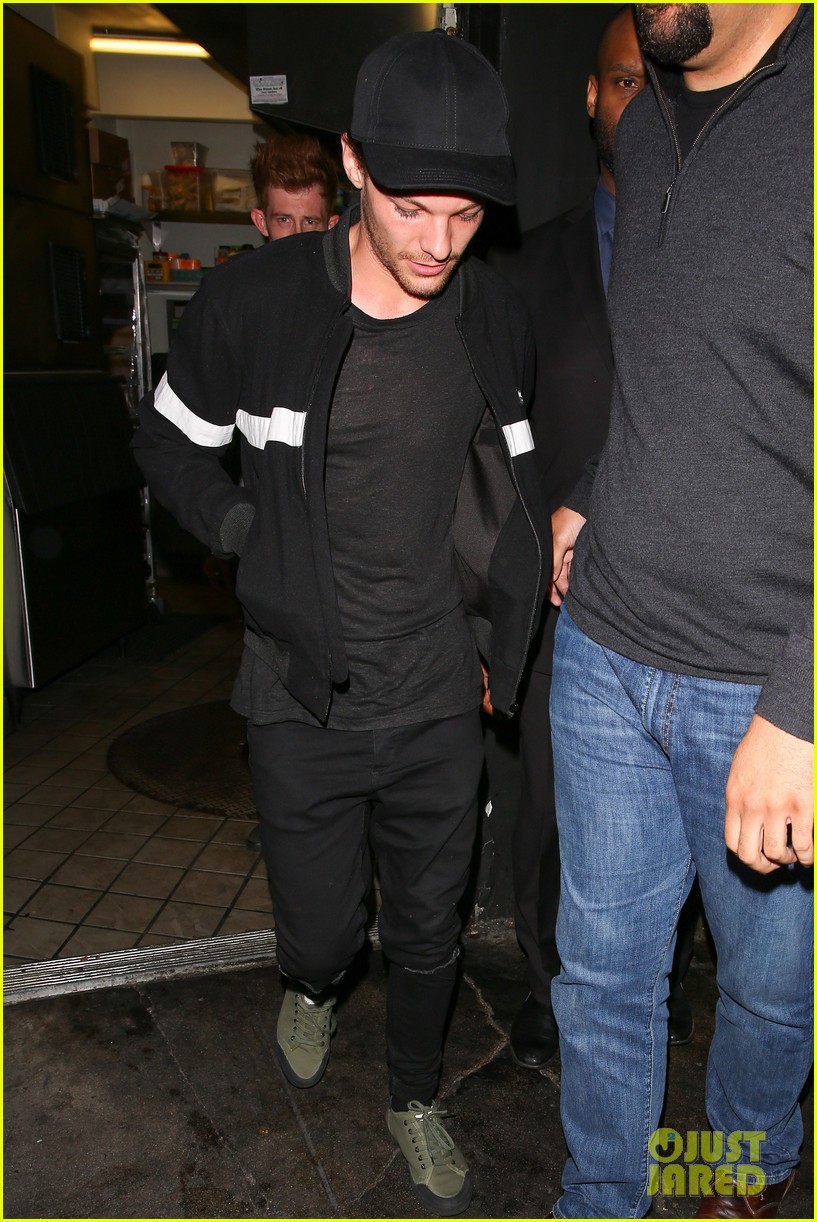 louis tomlinso has a night out at the nice guy 07