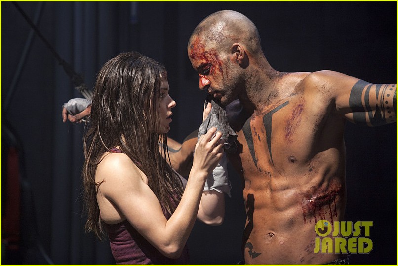 marie avgeropoulos ricky whittle talks exit 01