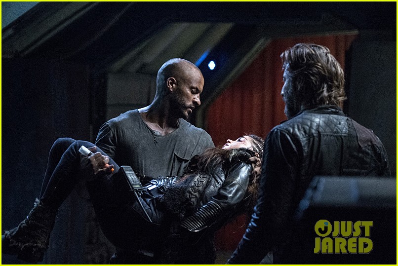 marie avgeropoulos ricky whittle talks exit 04