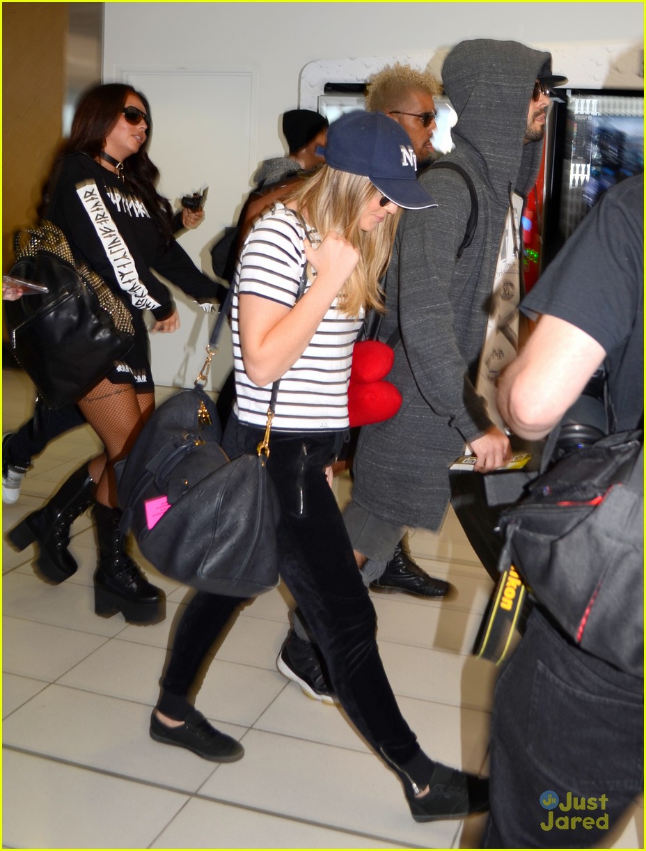 little mix off to melbourne airport pics 10