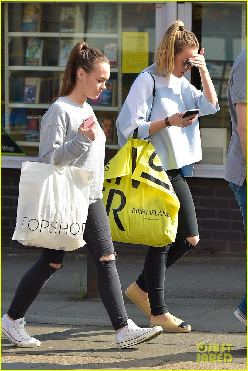 perrie edwards sister caitlin memorial day london 10