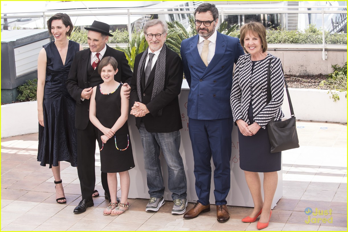 ruby barnhill bfg premiere photocall cannes 16
