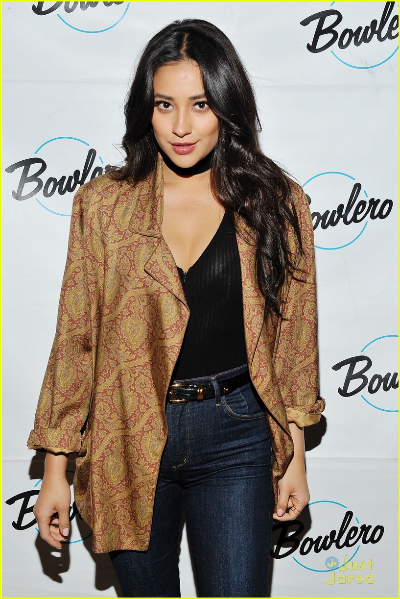 shay mitchell bowlero opening adopted pig 06