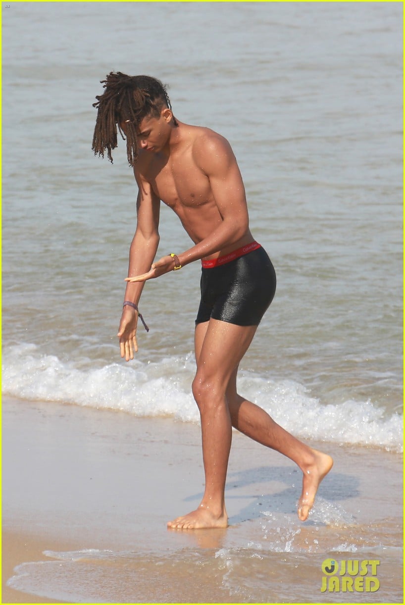 Jaden Smith Goes Shirtless, Wears His Underwear at the Beach: Photo 977885, Jaden Smith, Shirtless Pictures