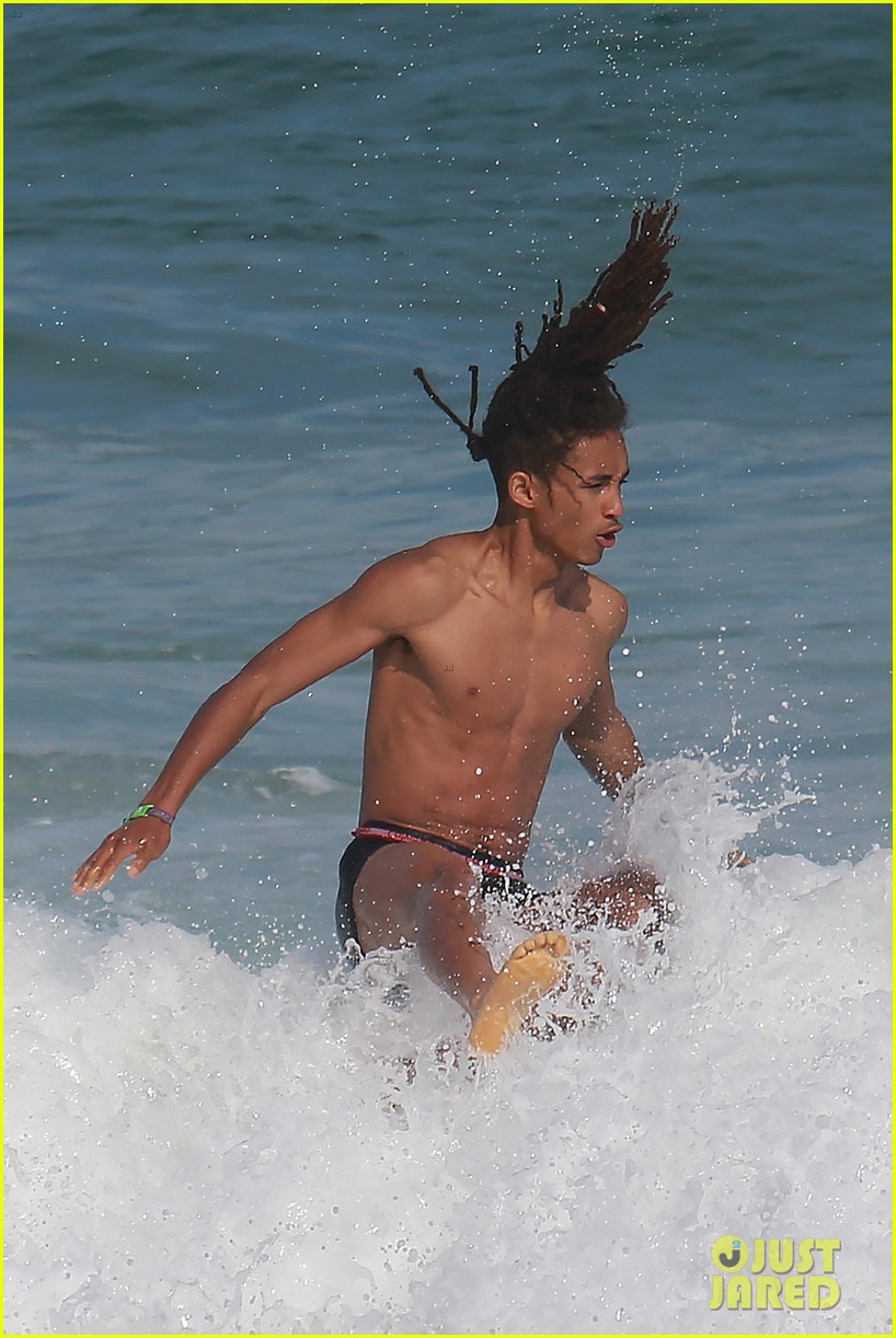 Jaden Smith Goes Shirtless, Wears His Underwear at the Beach: Photo 977906, Jaden Smith, Shirtless Pictures