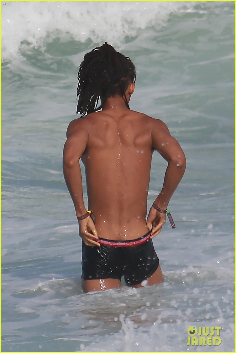 Jaden Smith Goes Shirtless, Wears His Underwear at the Beach: Photo 977894, Jaden Smith, Shirtless Pictures