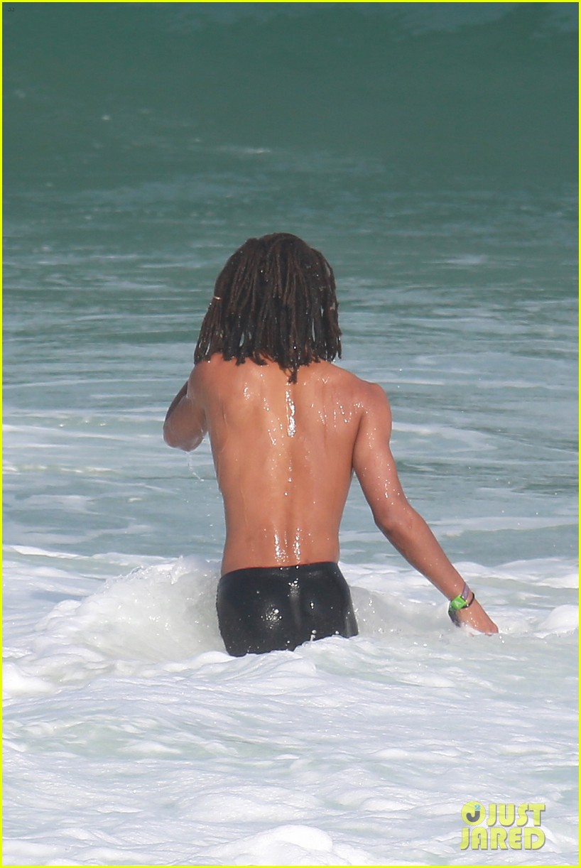 Jaden Smith Goes Shirtless, Wears His Underwear at the Beach: Photo 977901, Jaden Smith, Shirtless Pictures