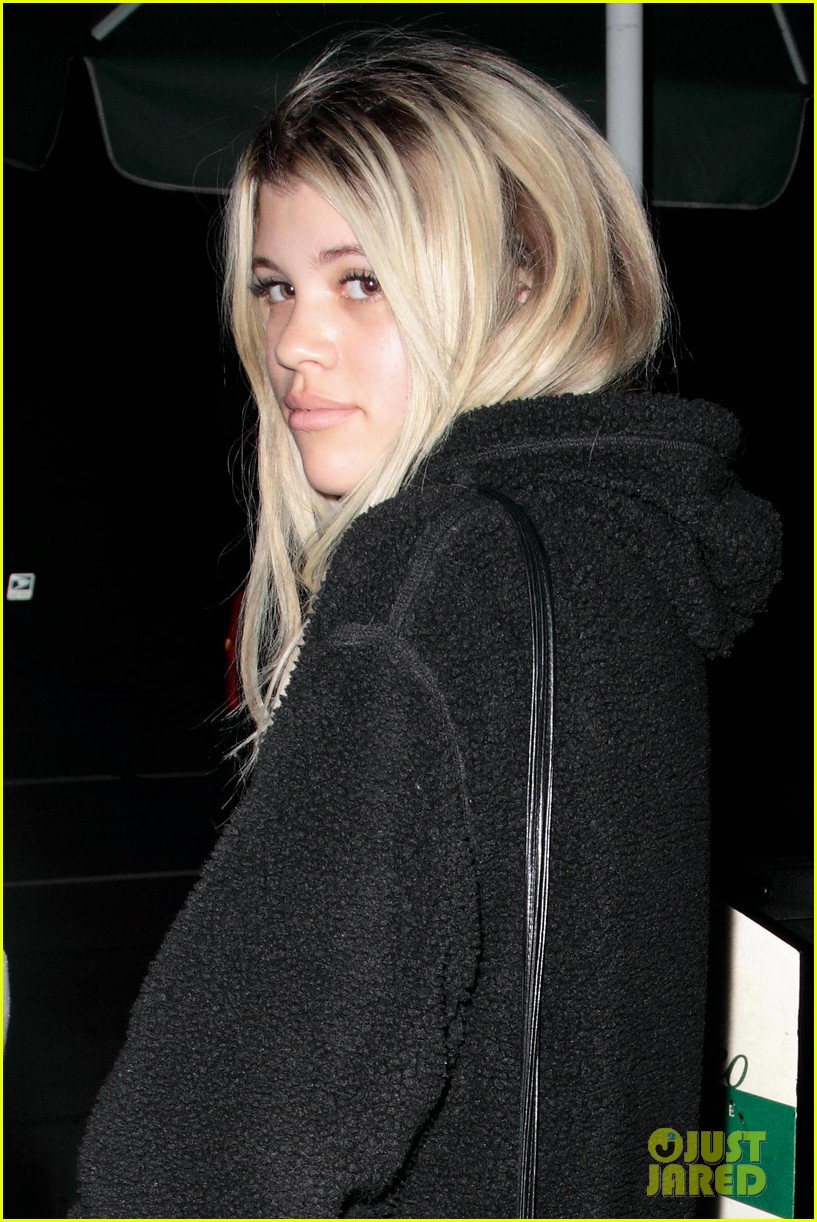 sofia richie madeo dinner west hollywood 01
