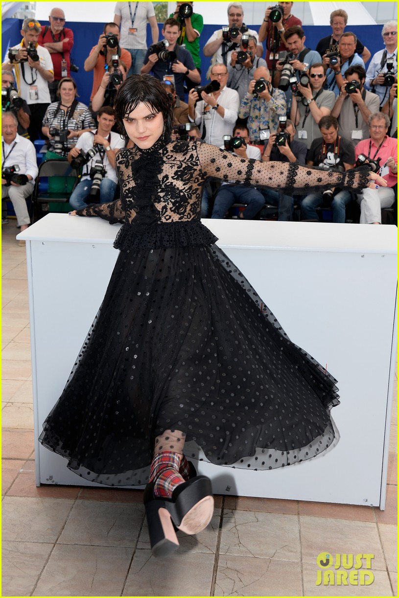 soko the stopover photocall cannes 01
