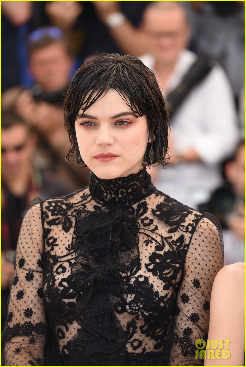 soko the stopover photocall cannes 17