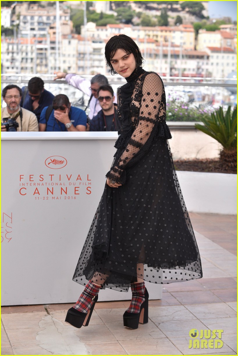 soko the stopover photocall cannes 26