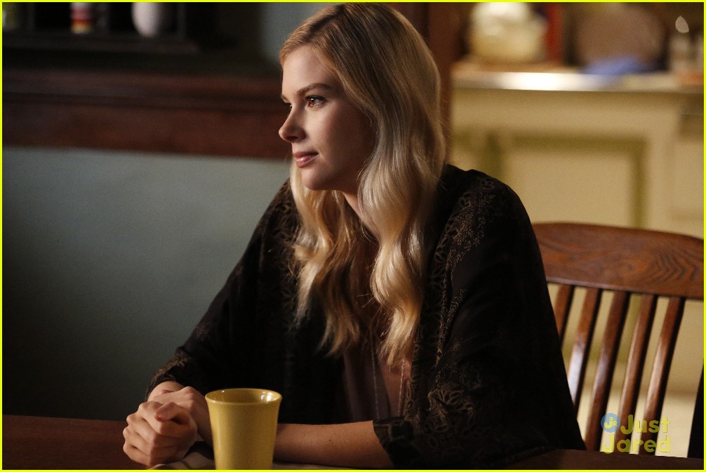 stitchers the guest photos preview 02