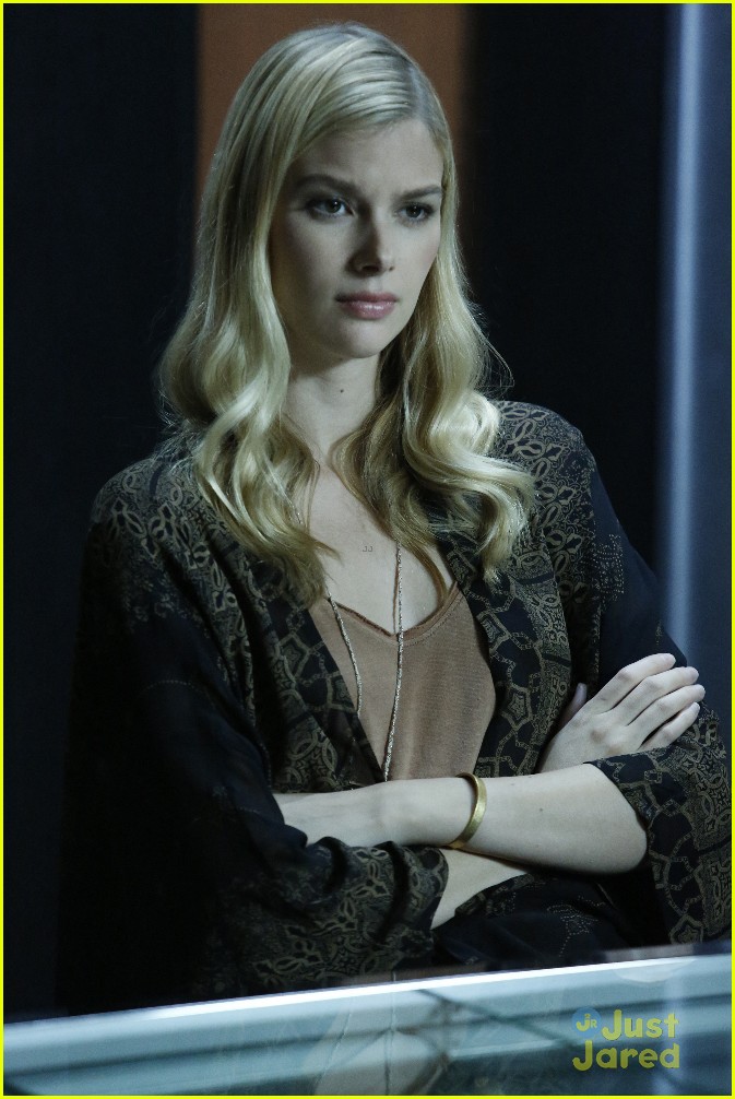 stitchers the guest photos preview 04