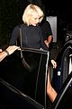 taylor swift dines out with brother austin 16
