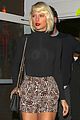 taylor swift dines out with brother austin 25
