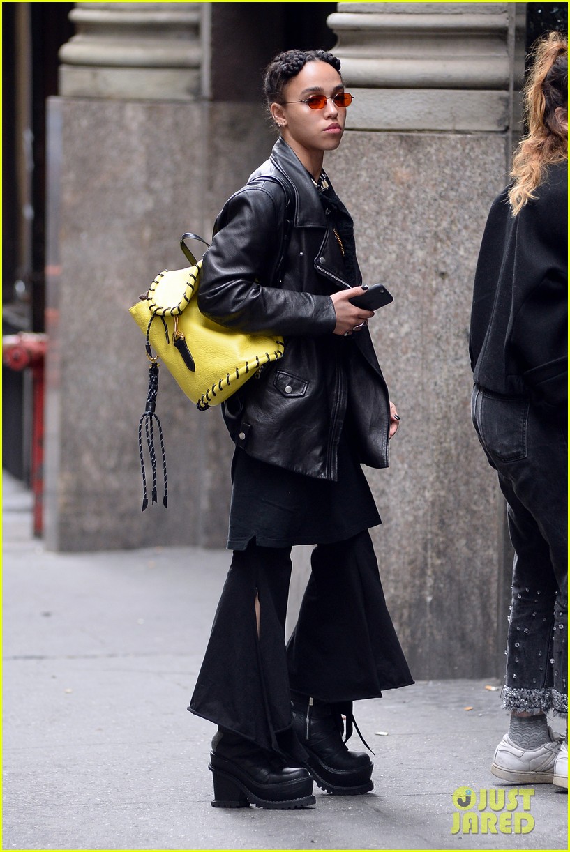fka twigs leaves ny after met 01