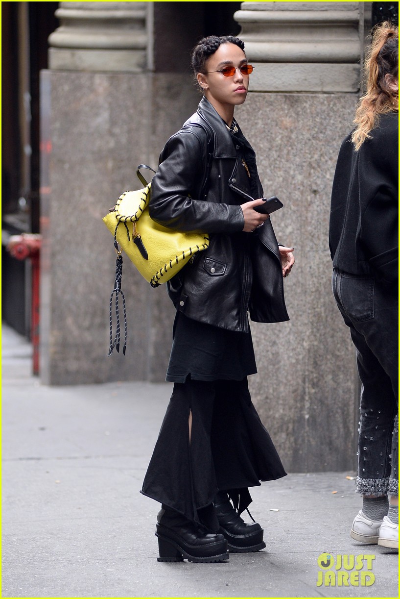 fka twigs leaves ny after met 09