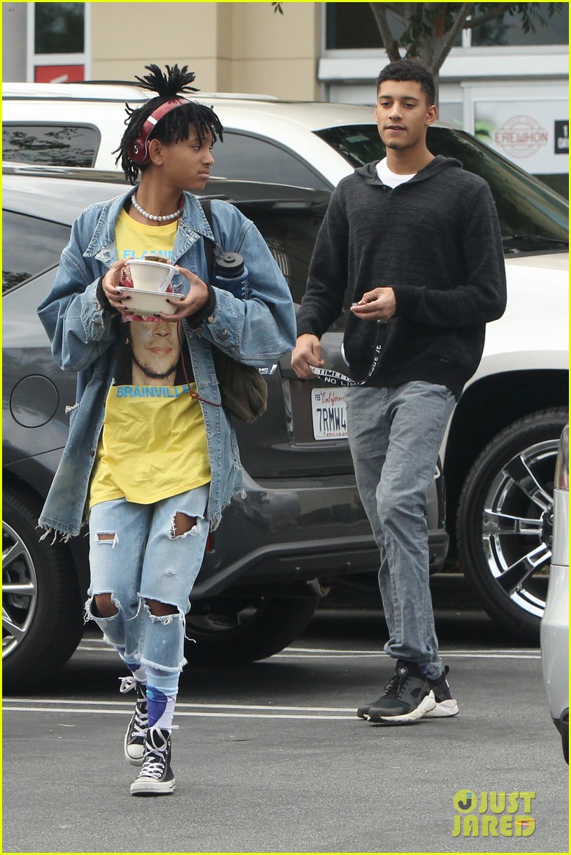 willow and jaden smith send mothers day message to jada 01