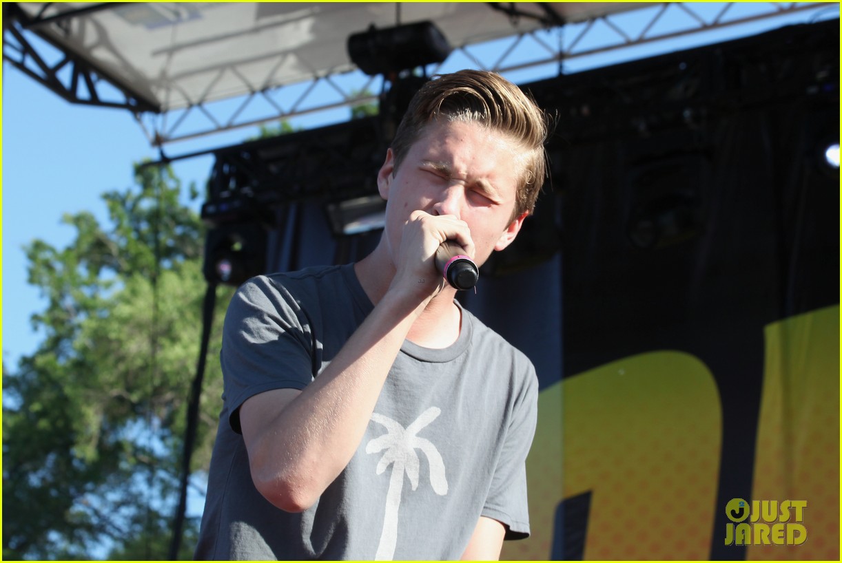 singer ryan beatty comes out as gay 07
