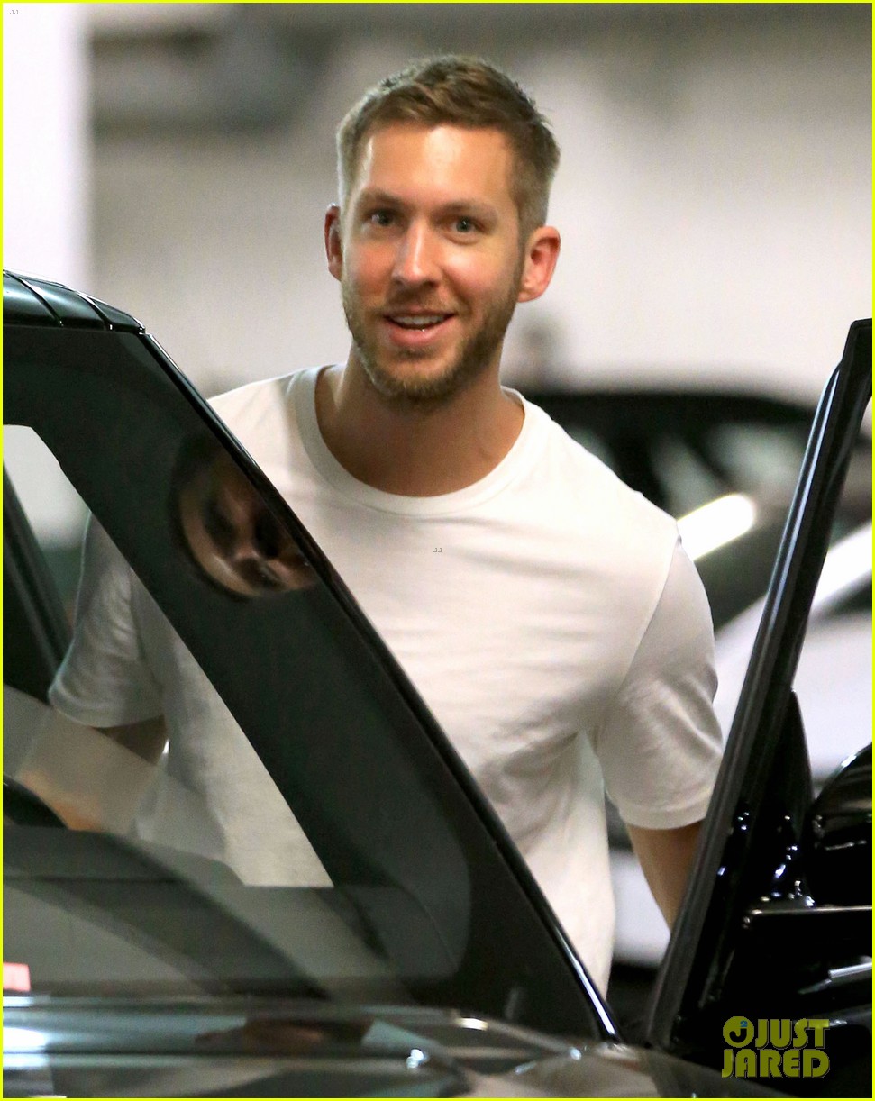 calvin harris steps out for the first time since taylor swift break up 03