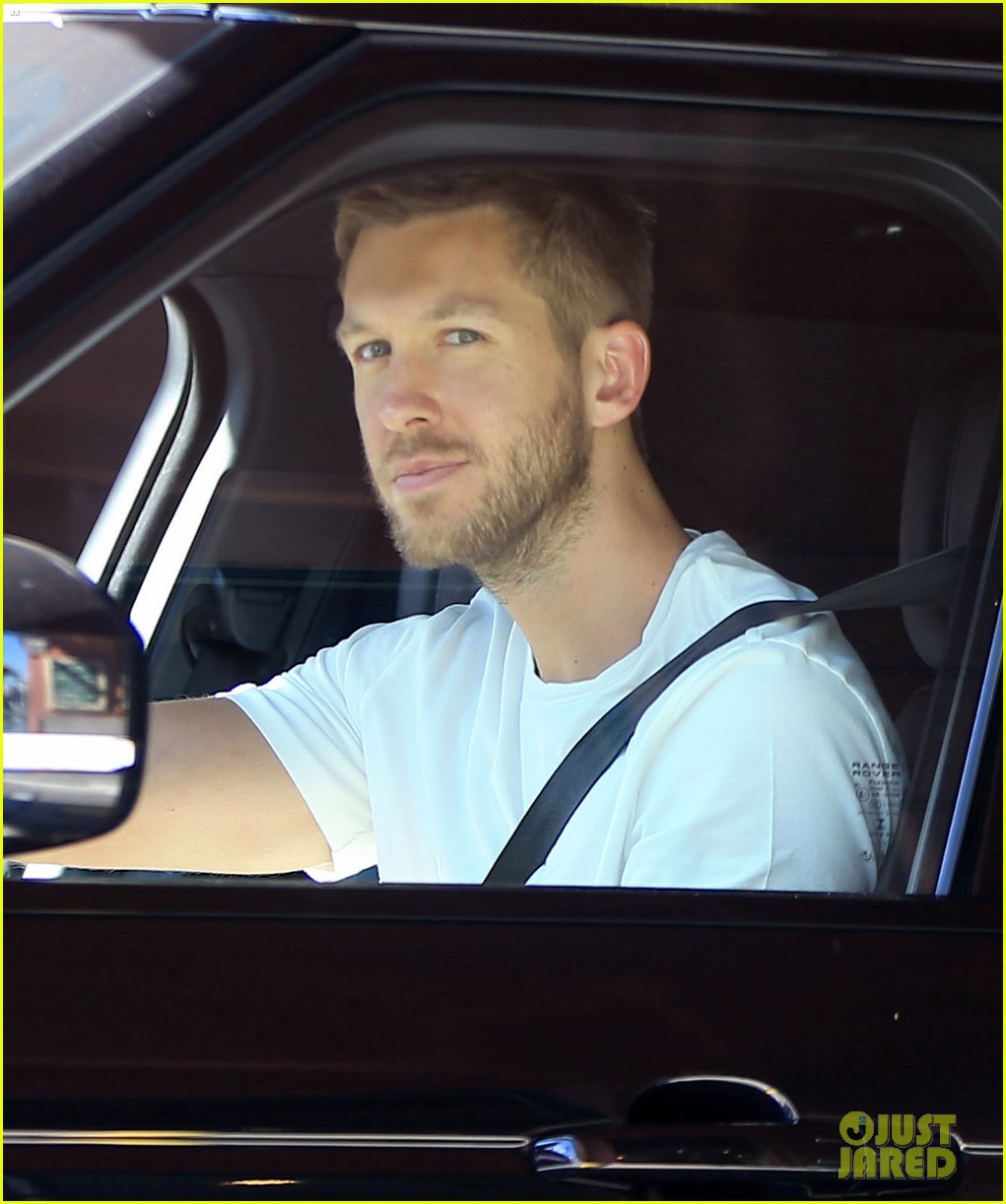 calvin harris steps out for the first time since taylor swift break up 04