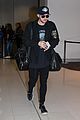 5sos michael clifford girlfriend crystal leigh fly out of sydney 18