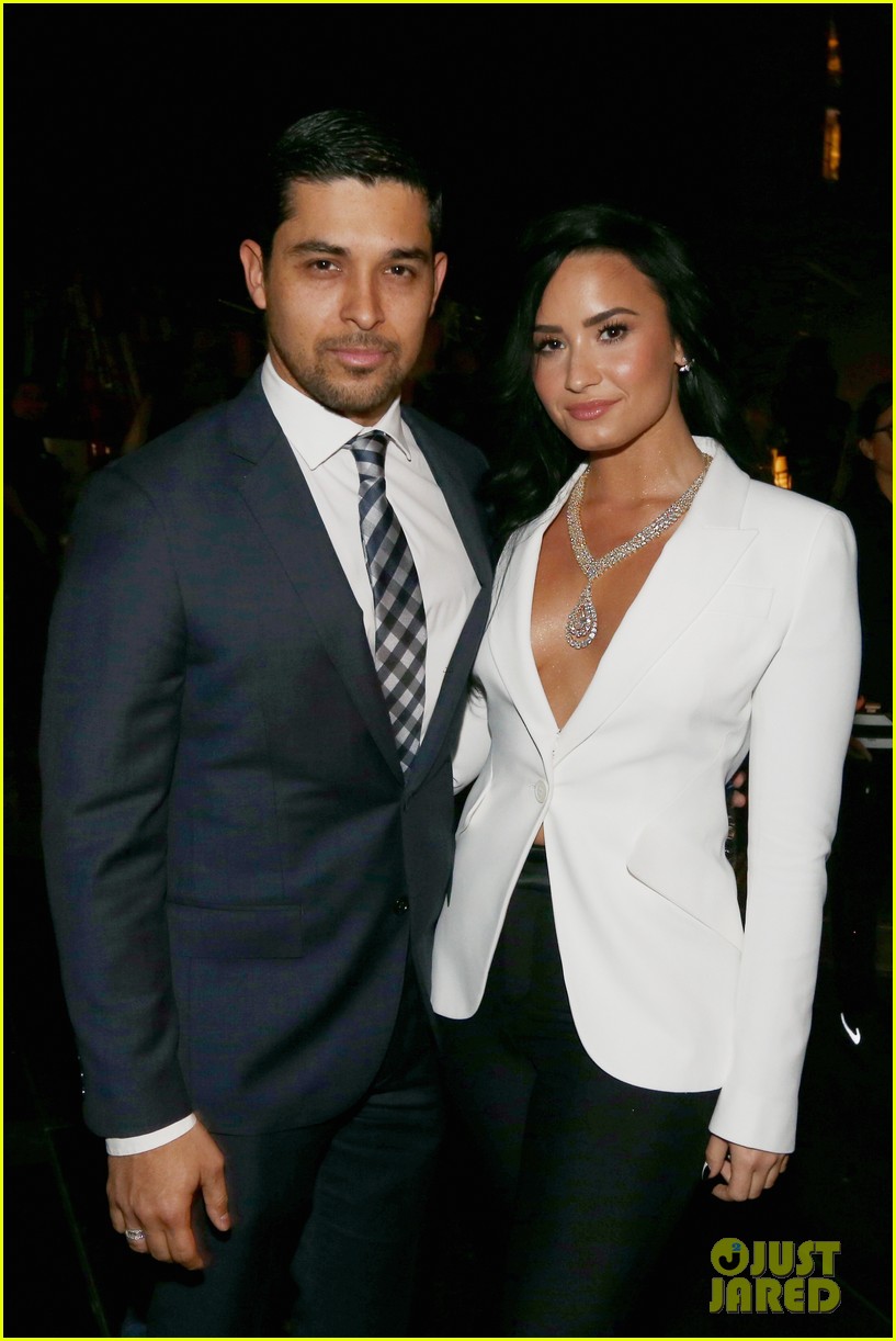 demi lovato and wilmer valderrama break up after six years of dating 05