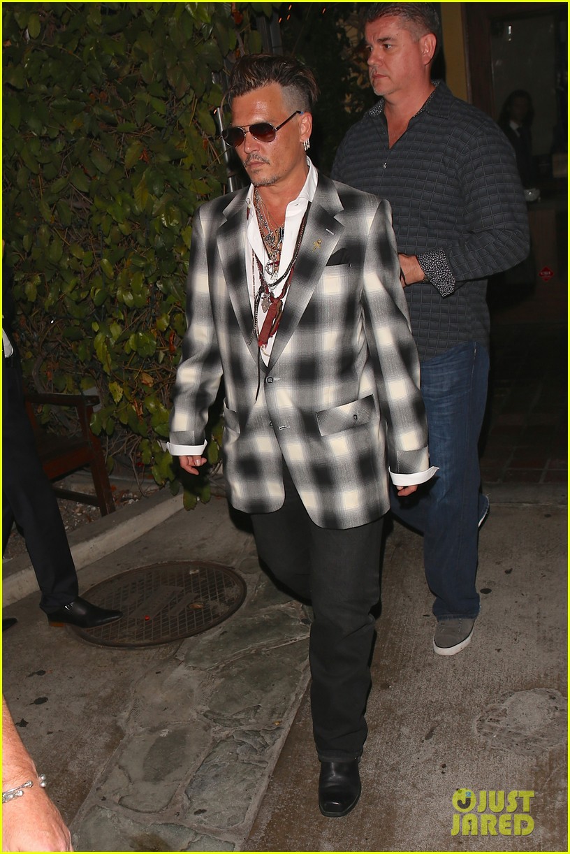 johnny depp has family dinner with lily rose 05