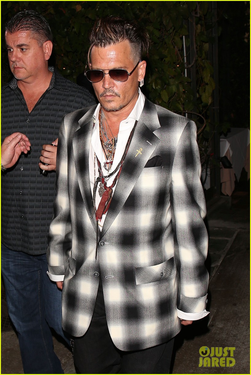johnny depp has family dinner with lily rose 06