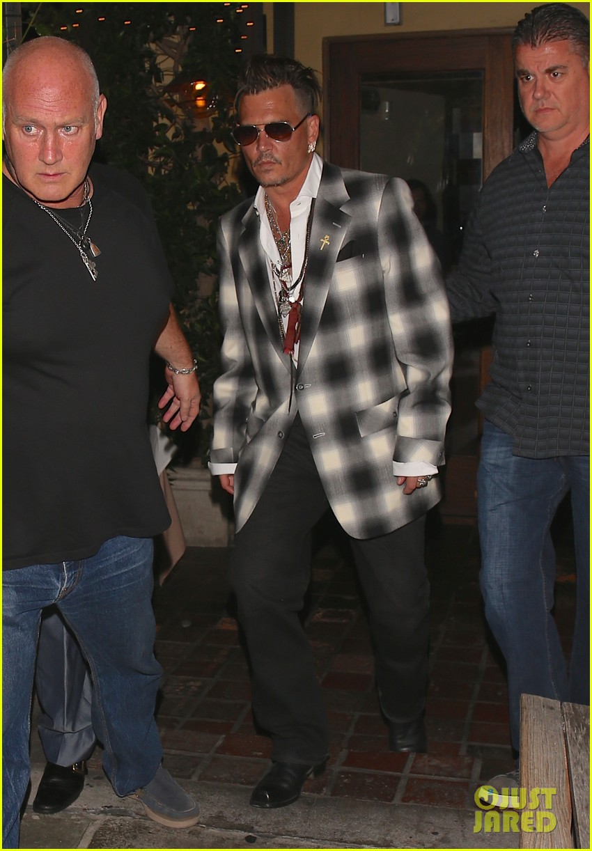 johnny depp has family dinner with lily rose 10