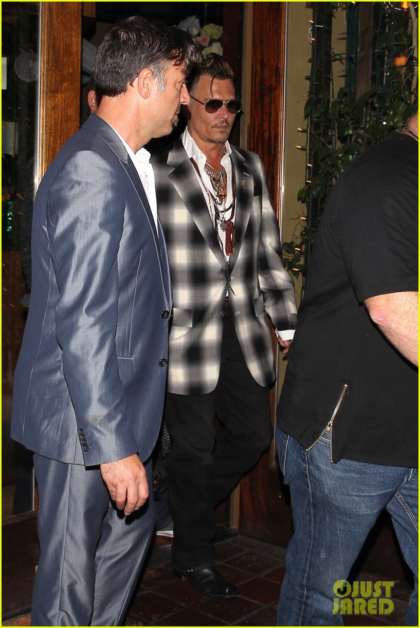 johnny depp has family dinner with lily rose 24
