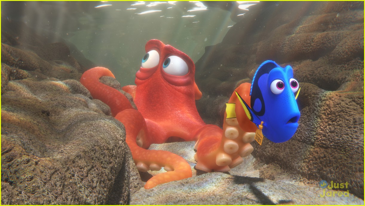 finding dory three new images see them here 04