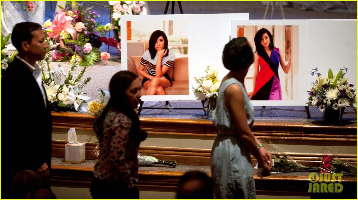 christina grimmie family speaks at her memorial 02