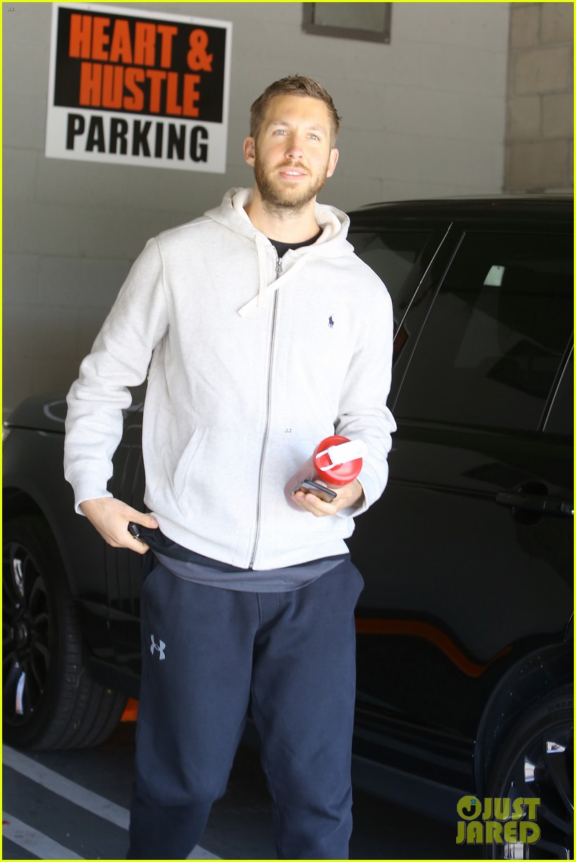 calvin harris is all smiles after taylor swifts new romance news 22