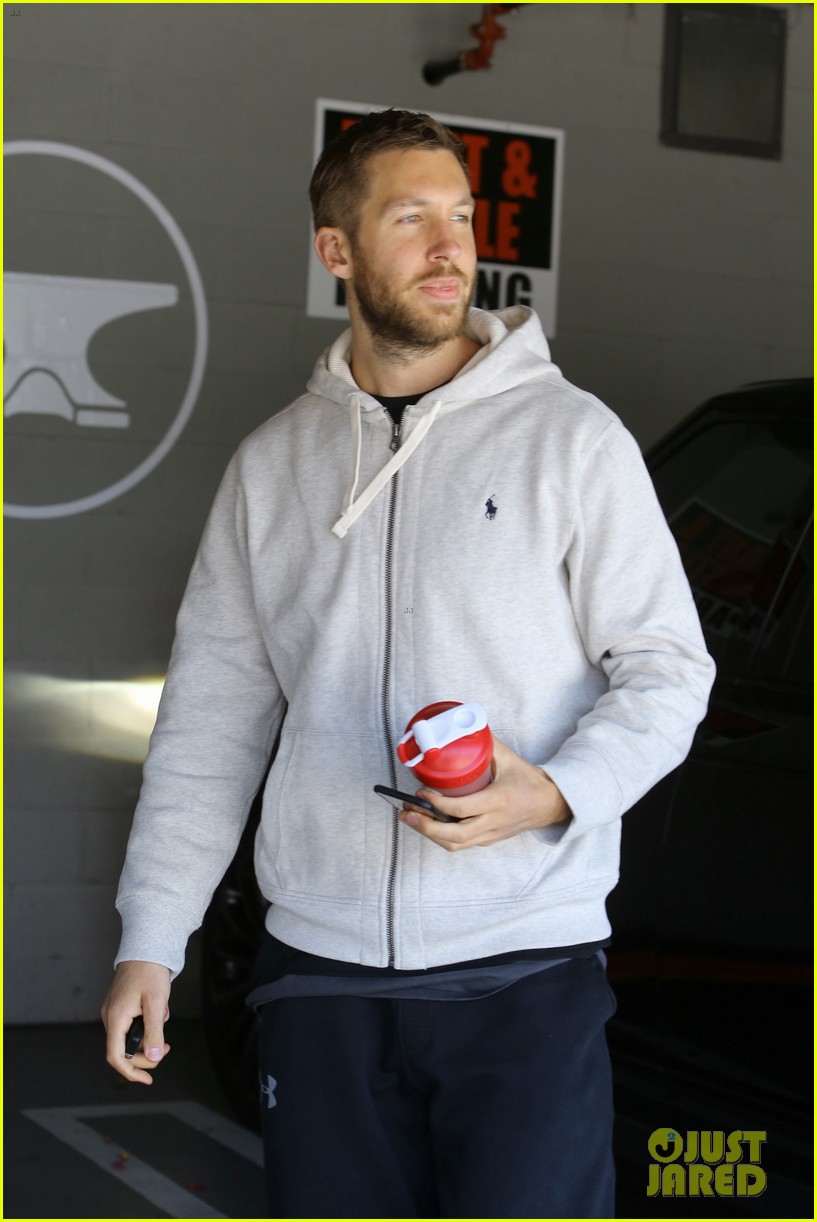 calvin harris is all smiles after taylor swifts new romance news 25