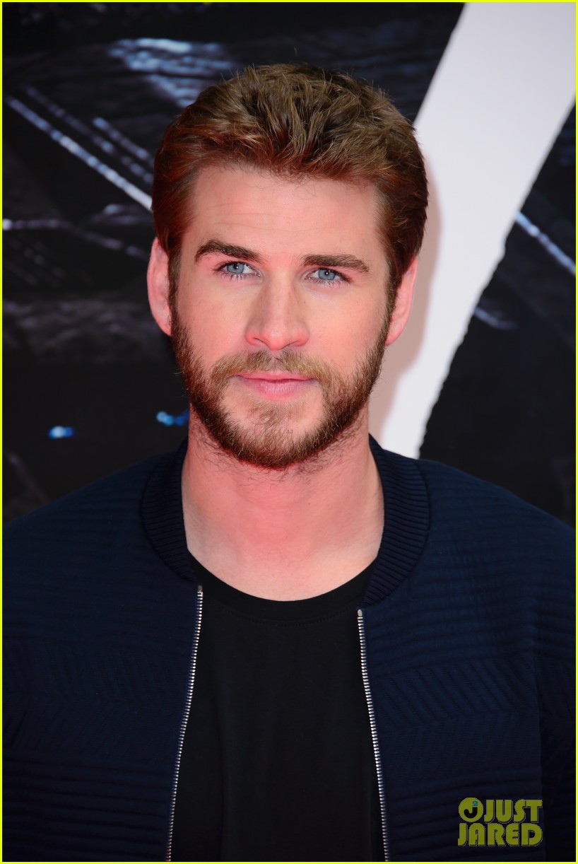 liam hemsworth shares throwback with miley cyrus in memory of muhammad ali 04