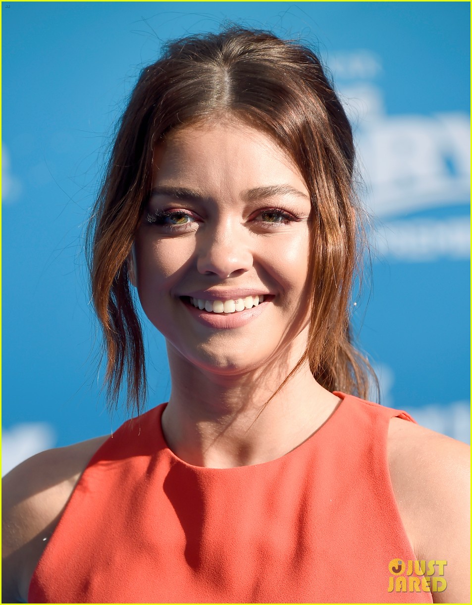 sarah hyland finding dory premiere 06