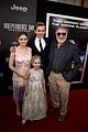 joey king liam hemsworth independence day premiere 27