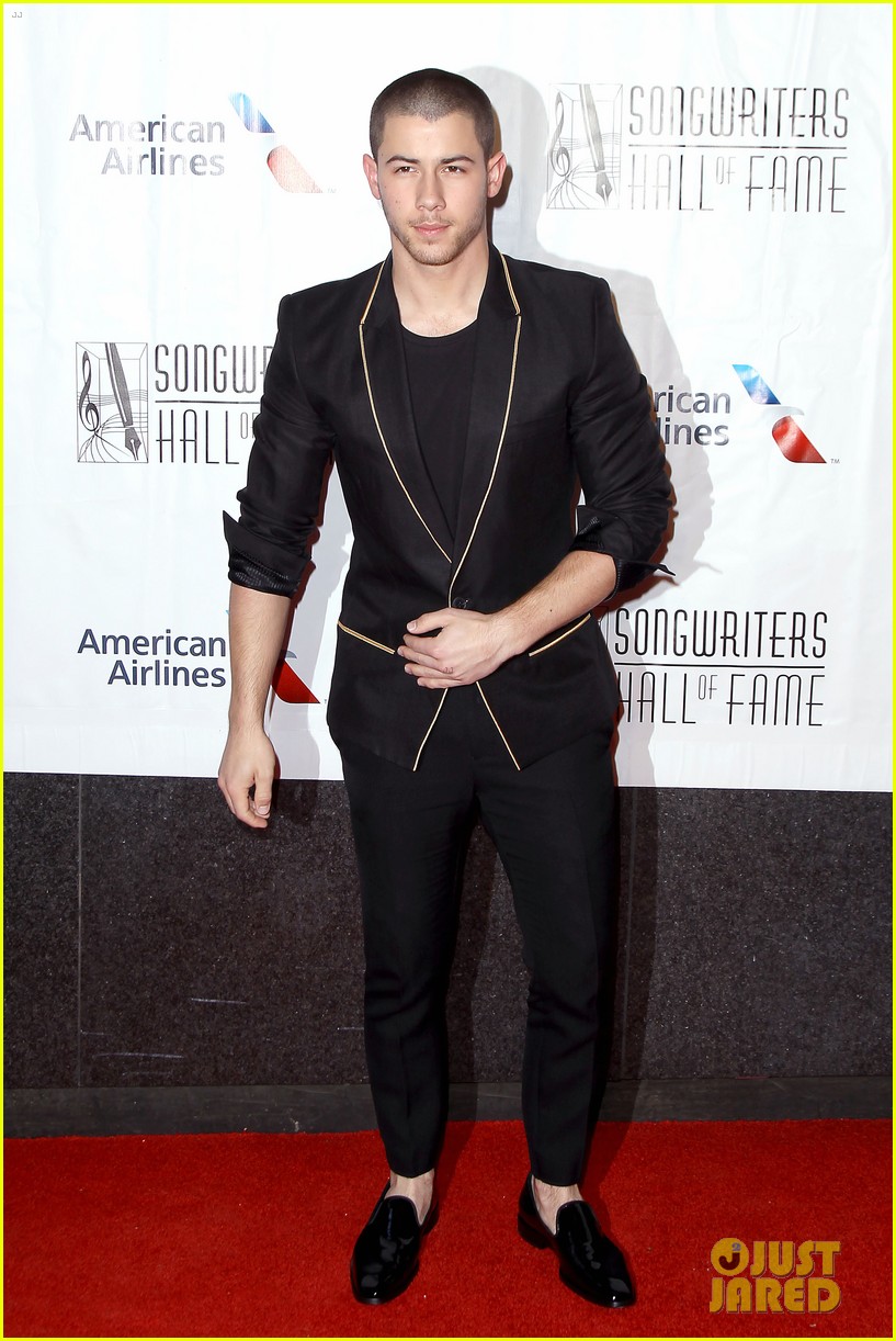 nick jonas gets honored at songwriters hall of fame gala 01