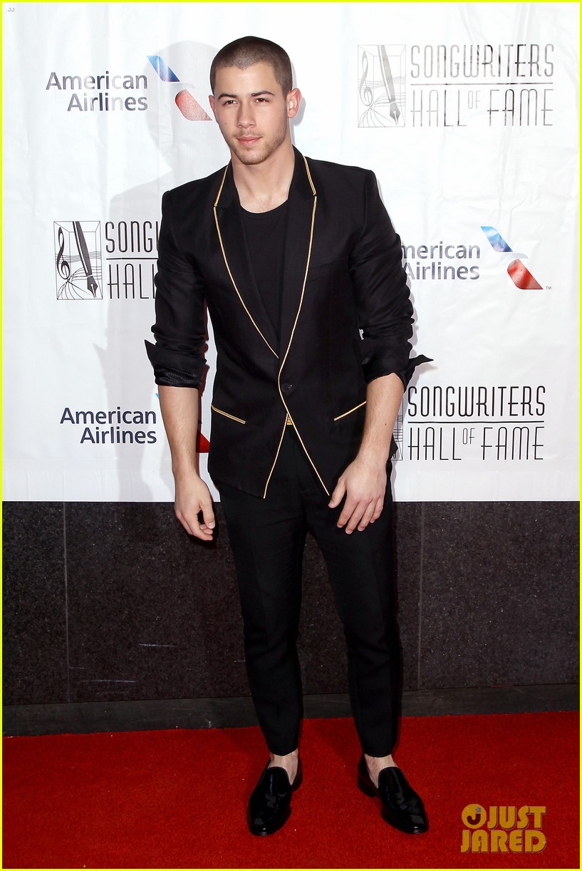 nick jonas gets honored at songwriters hall of fame gala 15