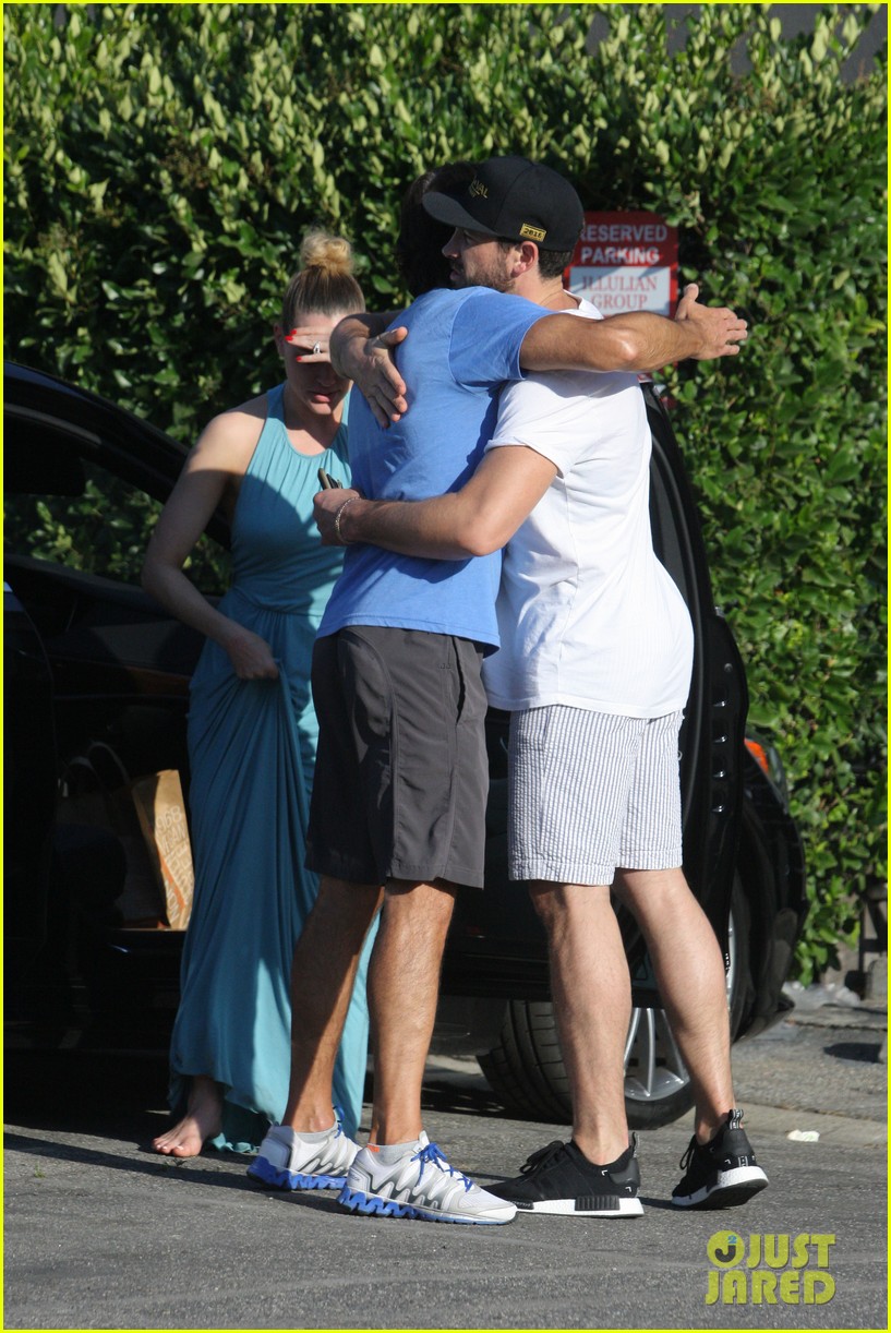 Pregnant Peta Murgatroyd Shows Off Her Bare Baby Bump! Photo 986944