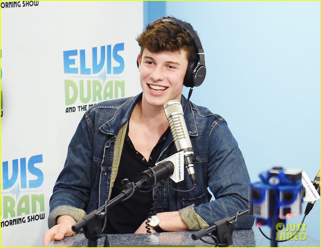shawn mendes talks treat you better elvis duran stop nyc 13