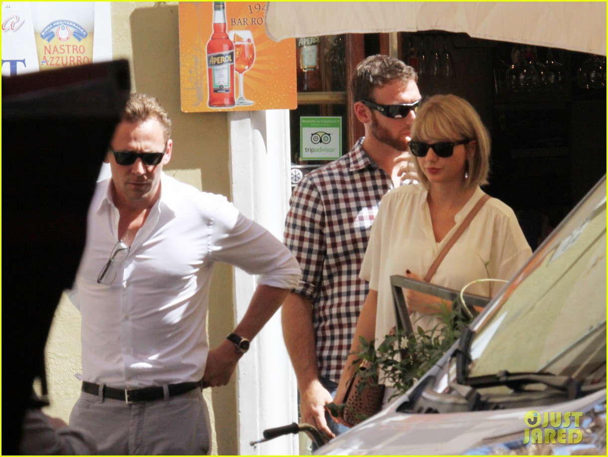 taylor swift tom hiddleston rome helicopter 08